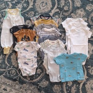 15 Carter's Multicolor Kids Bodysuit Collection